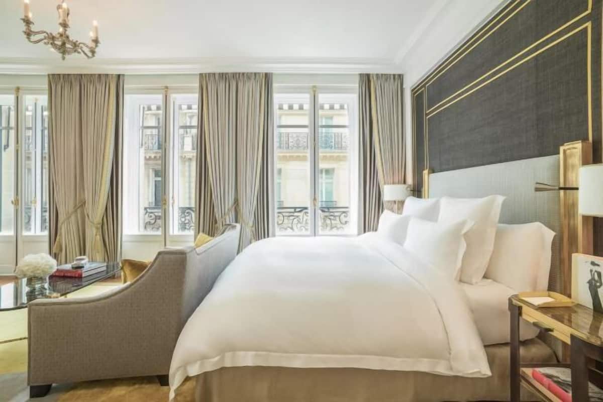 1 Schlafzimmer, hochwertige Bettwaren, Minibar, Zimmersafe
