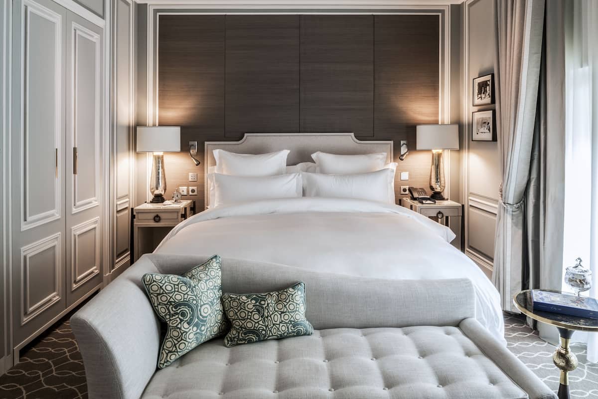 Chambre Premier | 1 chambre, literie de qualité supérieure, minibar