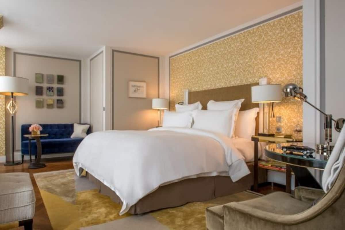 1 slaapkamer, luxe beddengoed, een minibar, een kluis op de kamer