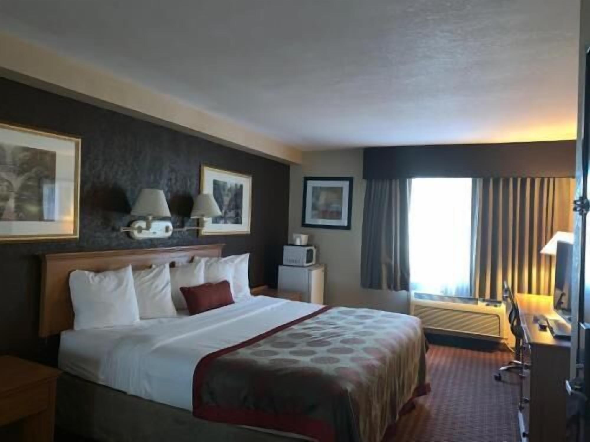 Premium bedding, down comforters, pillowtop beds, desk