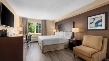 Hypoallergeen beddengoed, een bureau, een laptopwerkplek