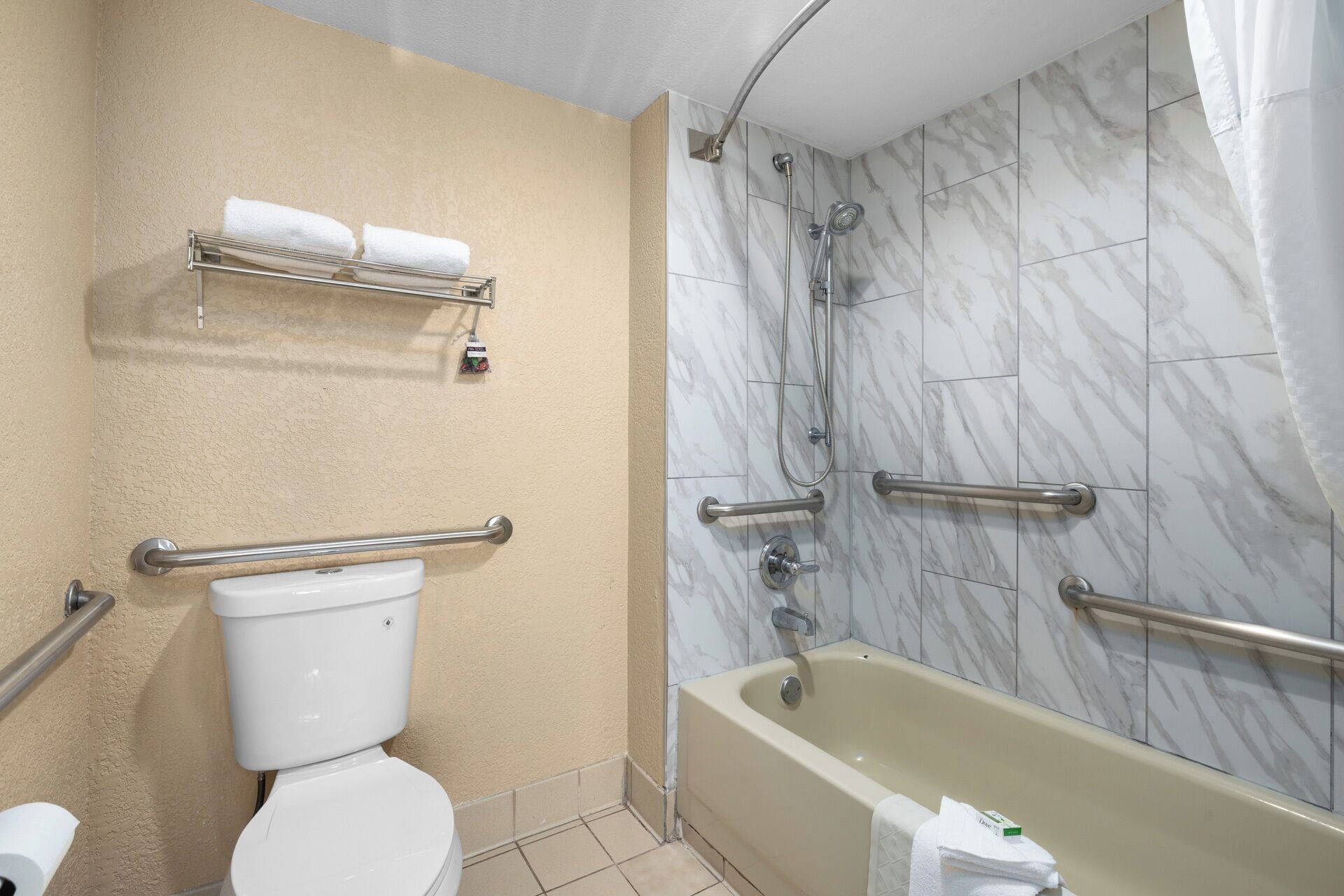 Foto - Ramada by Wyndham Portland