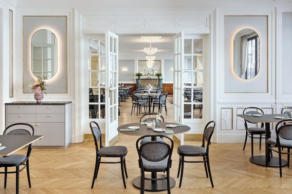 Daily buffet breakfast (EUR 28 per person)