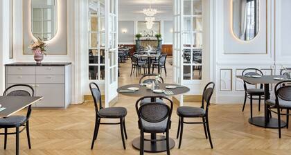 Hotel Astoria Vienna, Curio Collection by Hilton