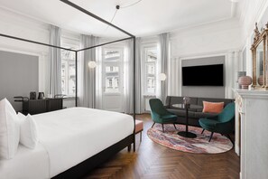 Junior Suite, 1 King Bed | Hypo-allergenic bedding, minibar, in-room safe, soundproofing - Hotel Astoria Vienna, Curio Collection by Hilton (Vienna)