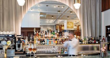 Hotel Astoria Vienna, Curio Collection by Hilton