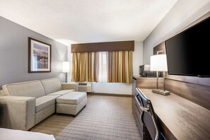 Chambre Standard, 1 très grand lit, non-fumeur, réfrigérateur et four à micro-ondes (with Sofabed) | Literie hypoallergénique, bureau