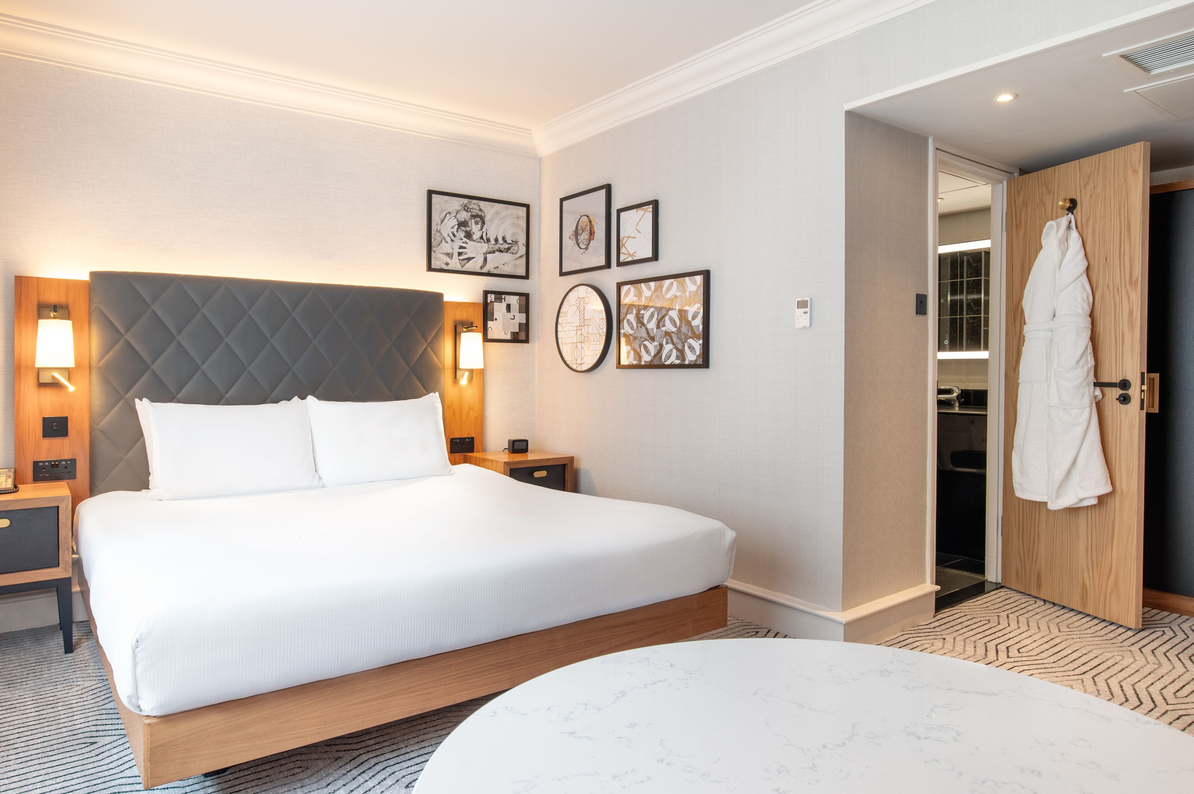 Premium-Zimmer, 1 King-Bett | Ausblick vom Zimmer