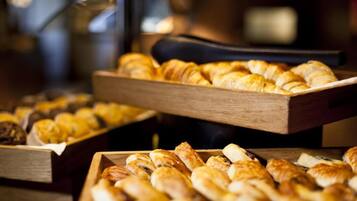 Daily buffet breakfast for a fee
