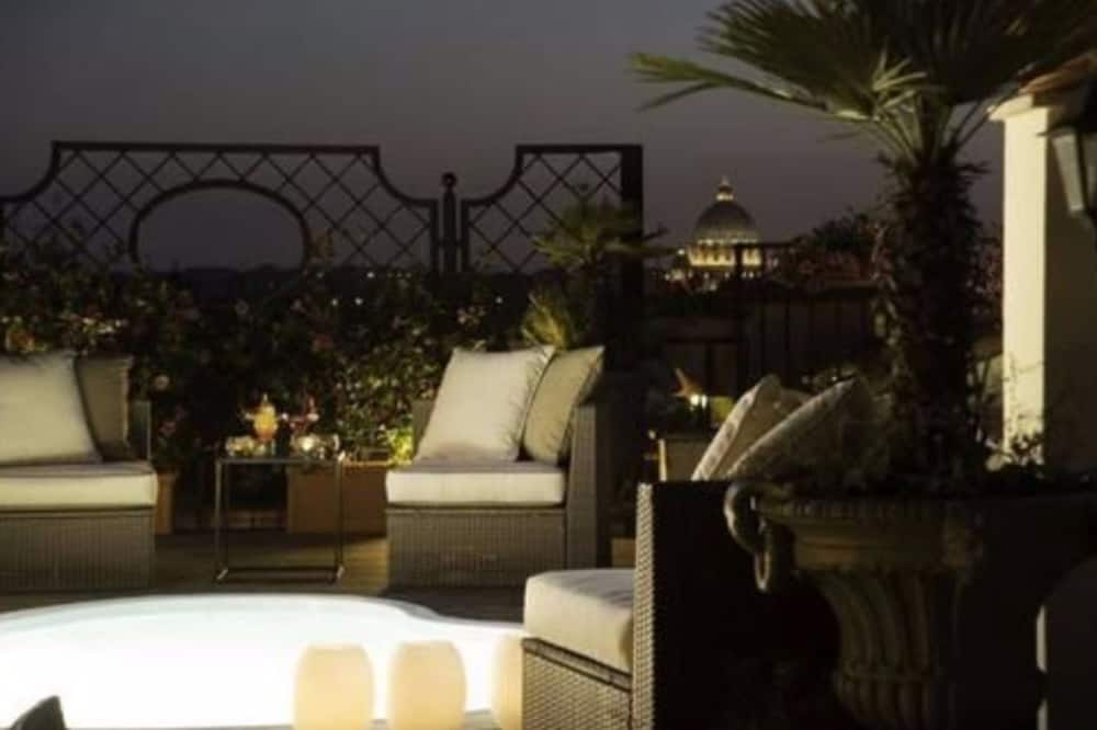 Colonna Palace Hotel