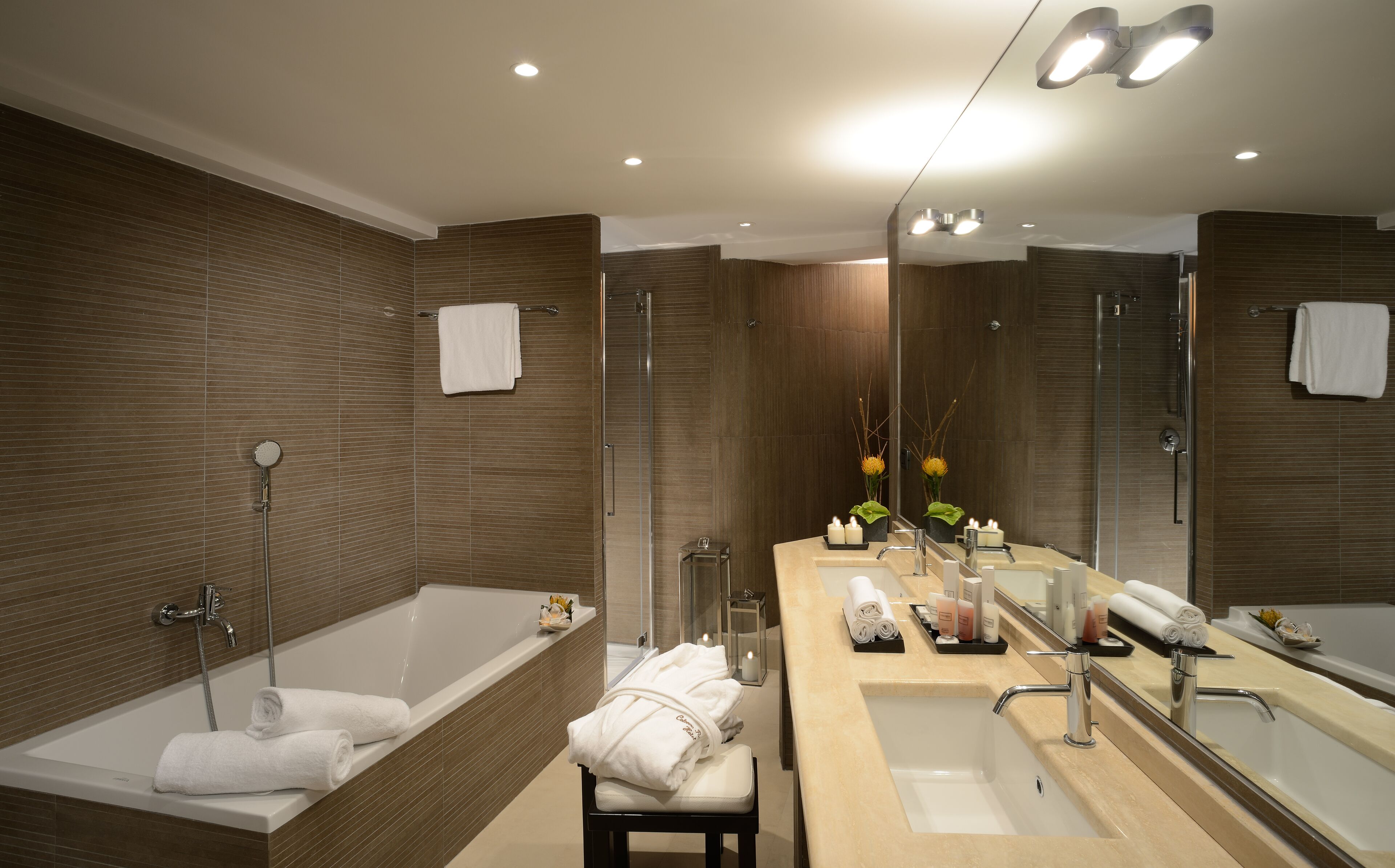 suite colonna bi-level | 1 bedroom, minibar, in-room safe, desk