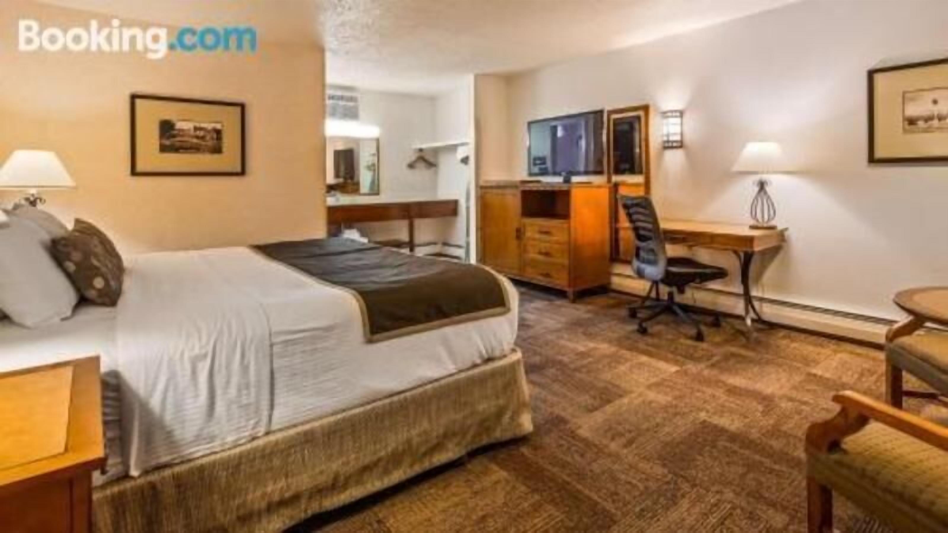 Escrivaninha, espaço de trabalho para notebook