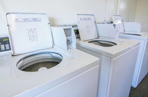 Laundry room - Reidsville Inn & Suites (Reidsville)