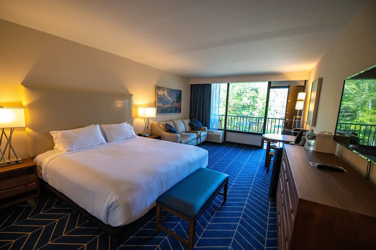 1 bedroom, in-room safe, desk, iron/ironing board