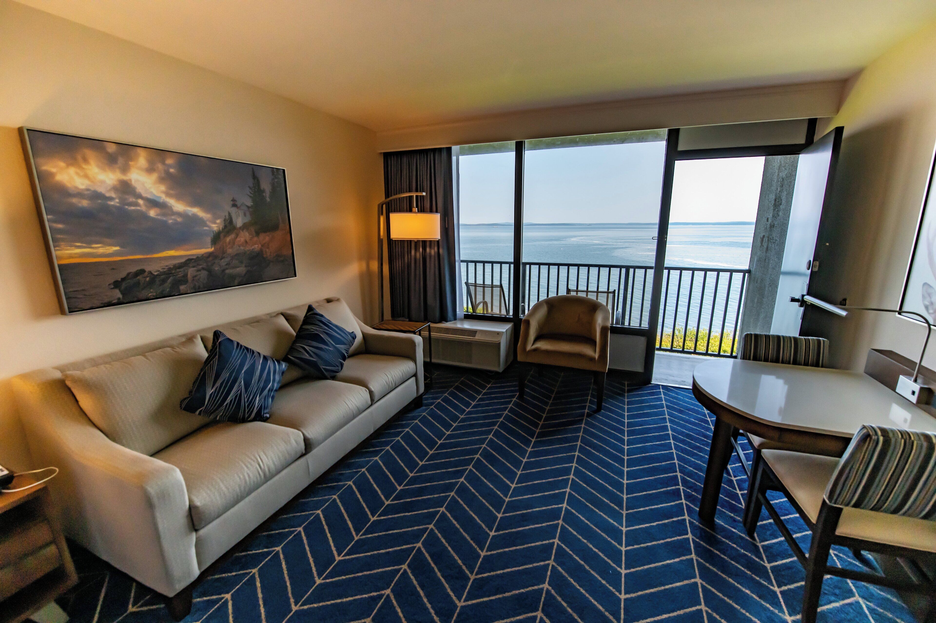 Premium Room, 1 King Bed, Oceanfront