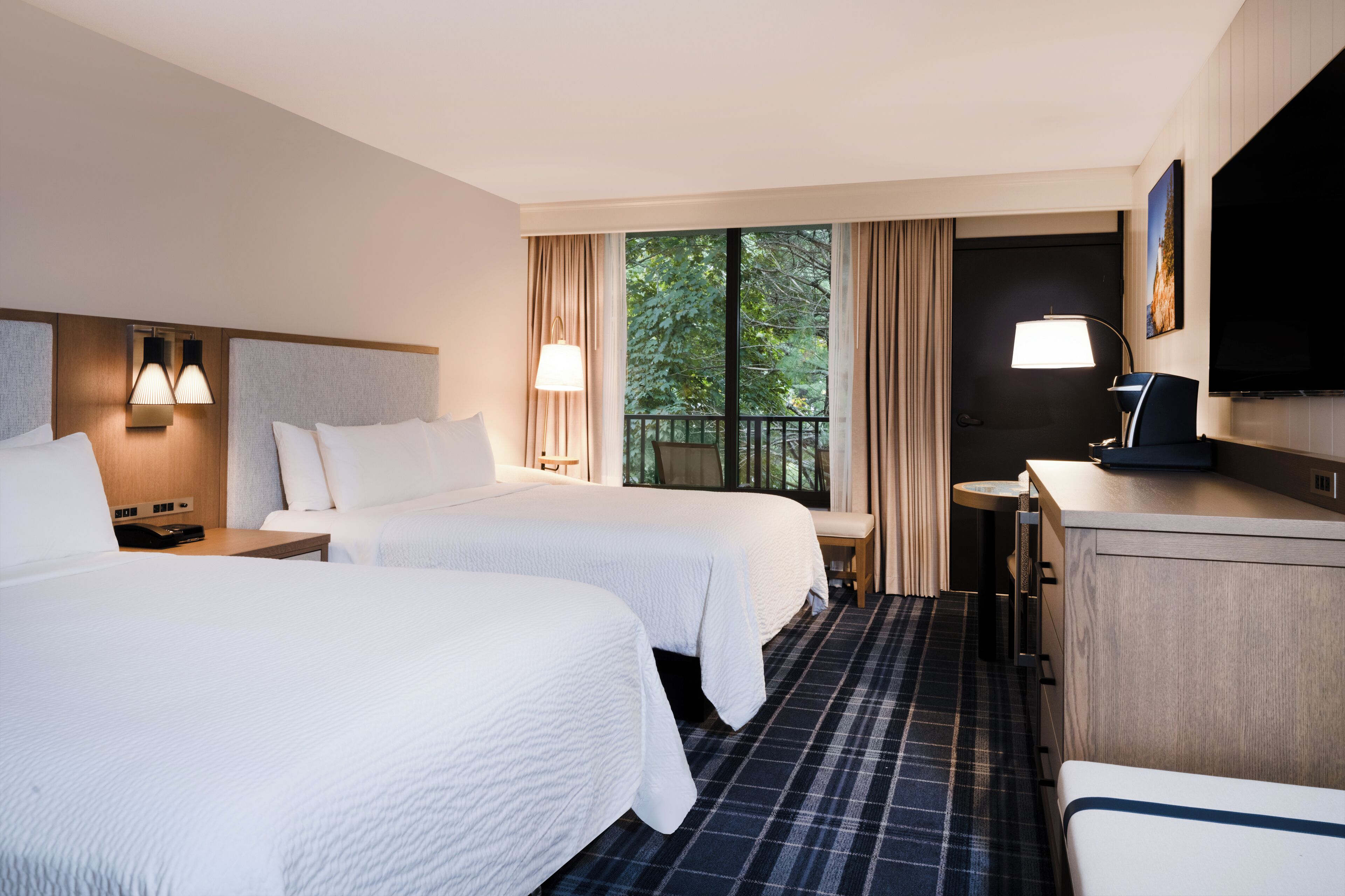 Standard Room, 2 Queen Beds, Balcony