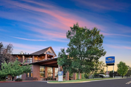 Exterior. Baymont by Wyndham Cortez