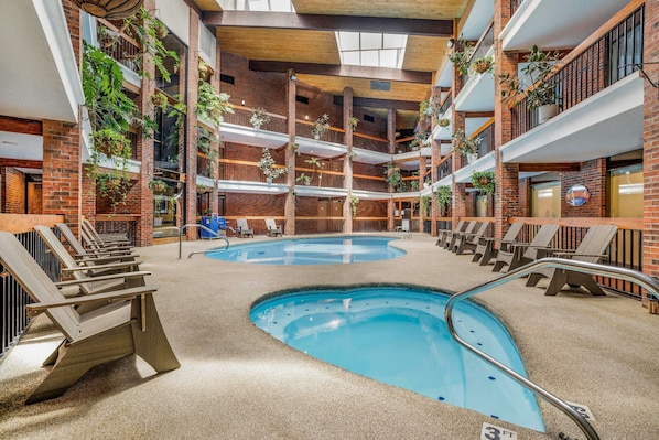 Indoor pool, pool loungers