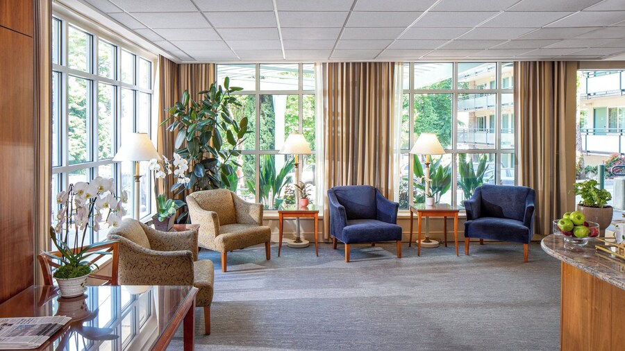 Park Lane Suites and Inn