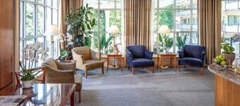 Park Lane Suites and Inn
