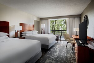 高档床上用品、办公桌、笔记本电脑工作区、熨斗/熨衣板