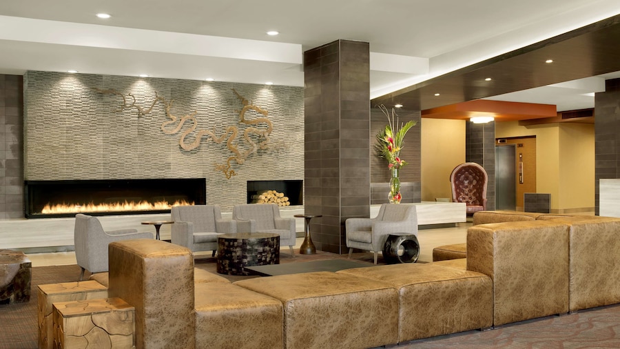 The Broadway Columbia - a DoubleTree by Hilton