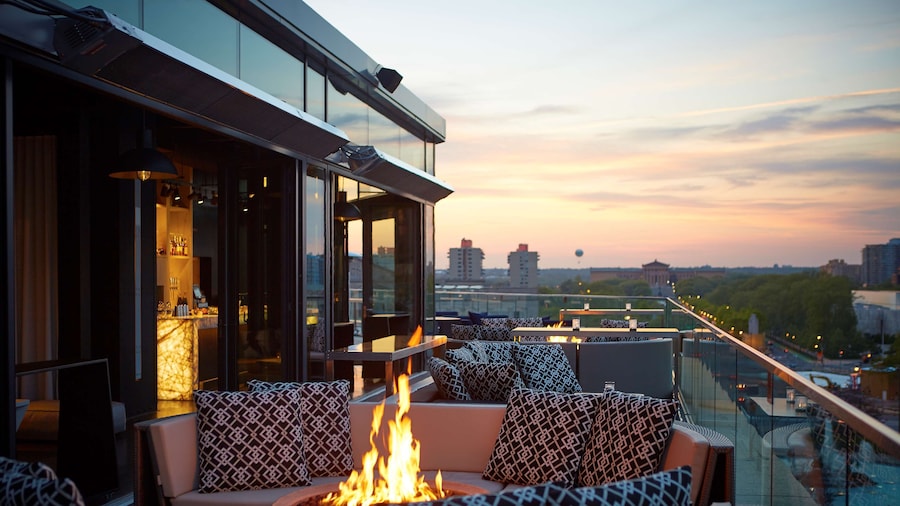 The Logan Philadelphia, Curio Collection by Hilton