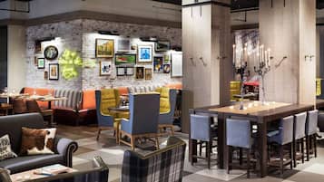 Daily cooked-to-order breakfast for a fee