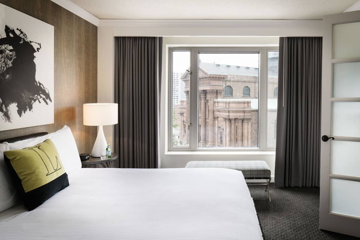 Premium bedding, down comforters, pillowtop beds, in-room safe