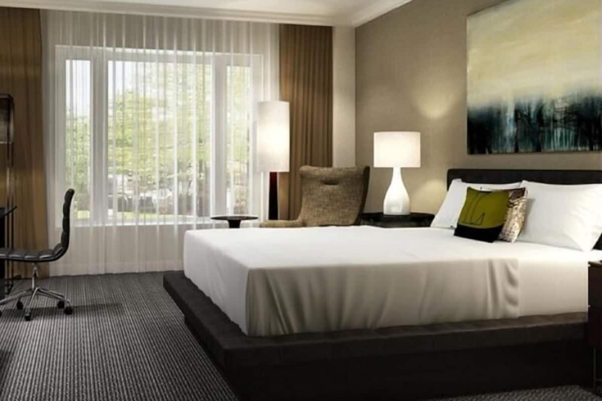 أغطية فراش متميزة وألحفة محشوة بالريش وأسرّة بطبقة علوية مريحة