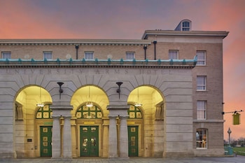 University Arms, Autograph Collection