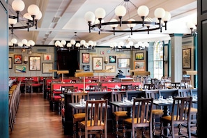 Breakfast, lunch, dinner served; British cuisine