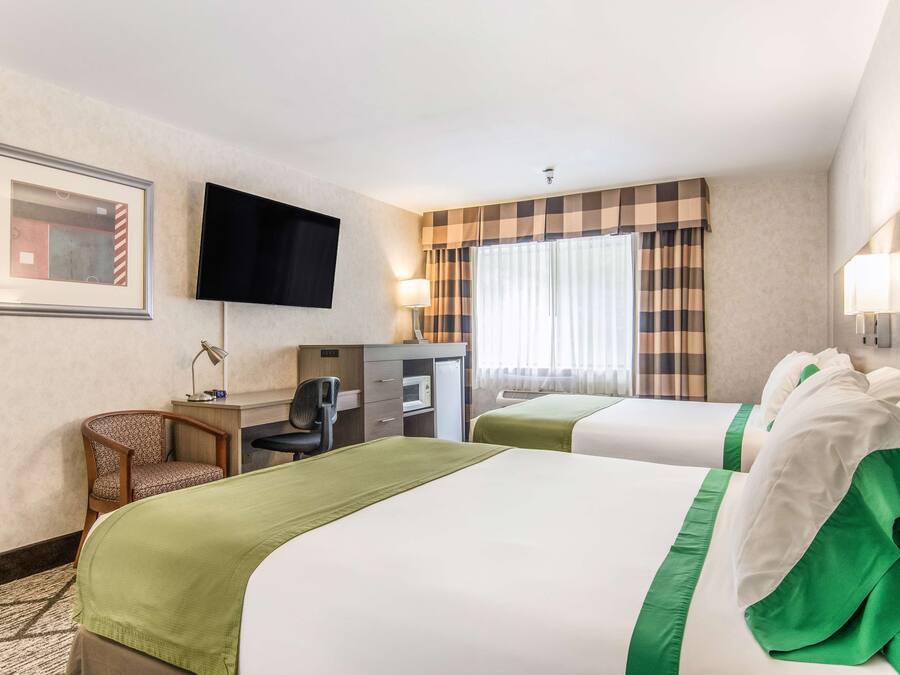 Deluxe-Zimmer, 2 Queen-Betten | Hochwertige Bettwaren, Daunenbettdecken, Pillowtop-Betten, Zimmersafe