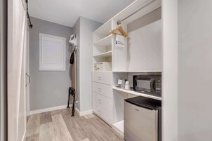 In-room safe, desk, laptop workspace, iron/ironing board