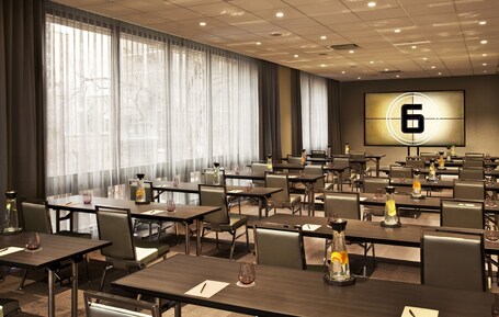 Thompson Chicago, by Hyatt - Image 30