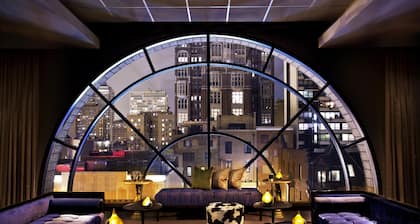 Thompson Chicago, by Hyatt