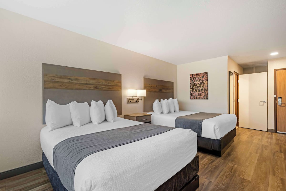Standard Room, 2 Queen Beds, Non Smoking, Refrigerator & Microwave | 1 bedroom, laptop workspace, blackout drapes, iron/ironing board