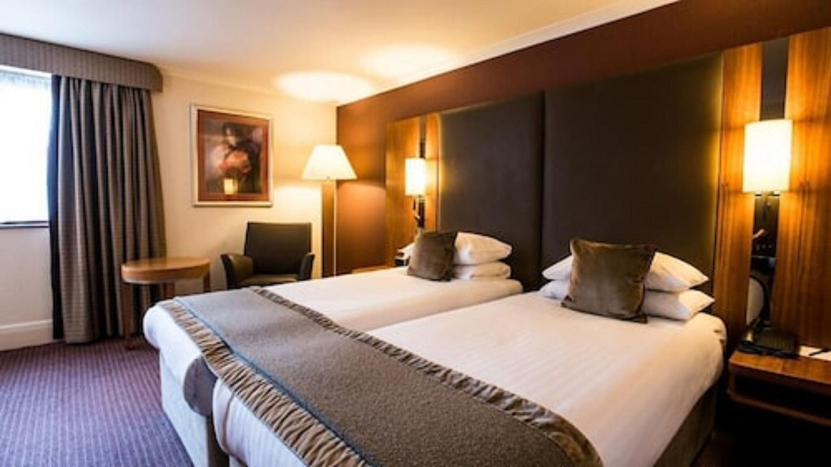 Hypo-allergenic bedding, in-room safe, desk, soundproofing