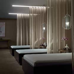 Couples treatment rooms, sauna, hot tub, steam room, body treatments