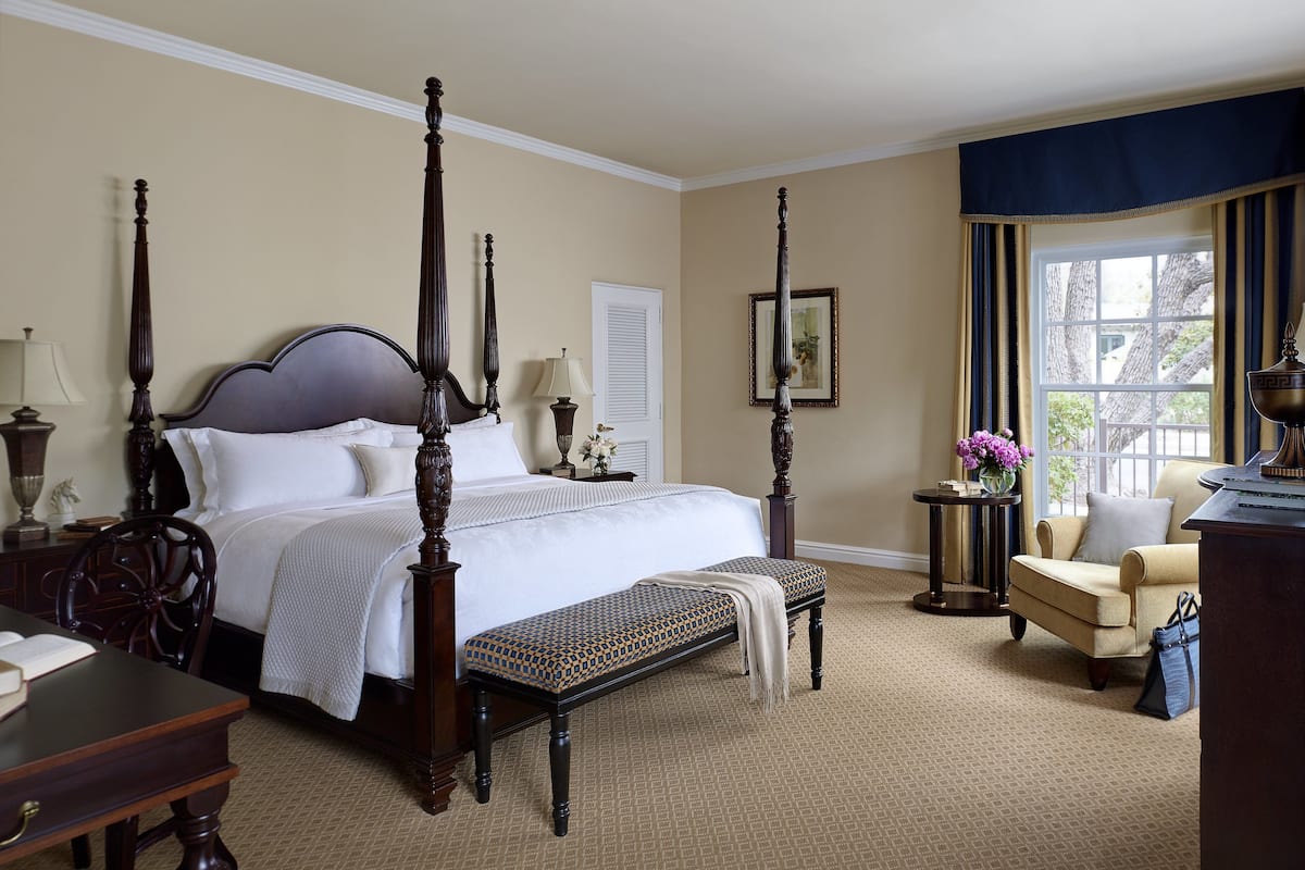 1 bedroom, premium bedding, down duvets, in-room safe
