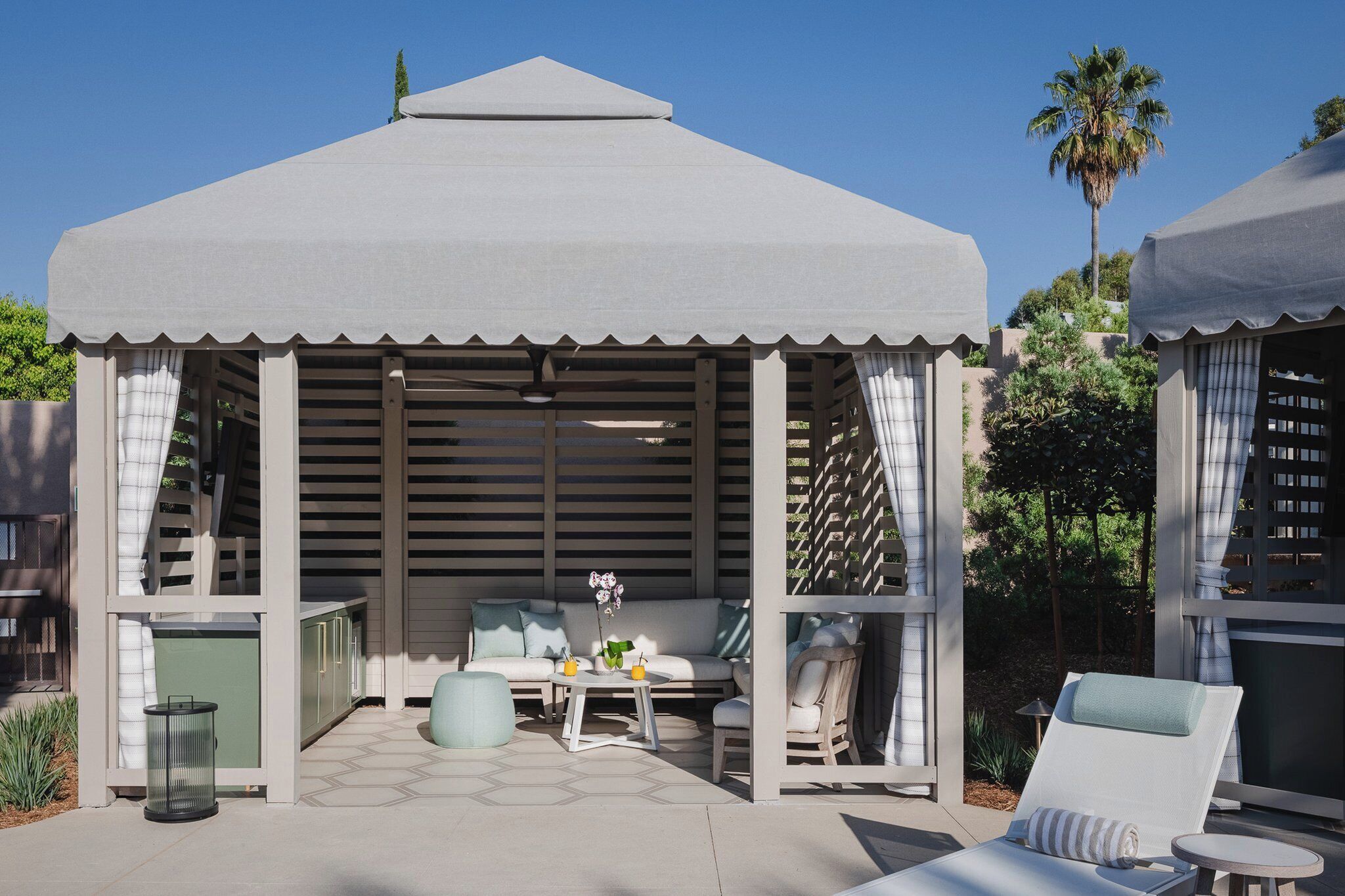 outdoor pool, pool loungers