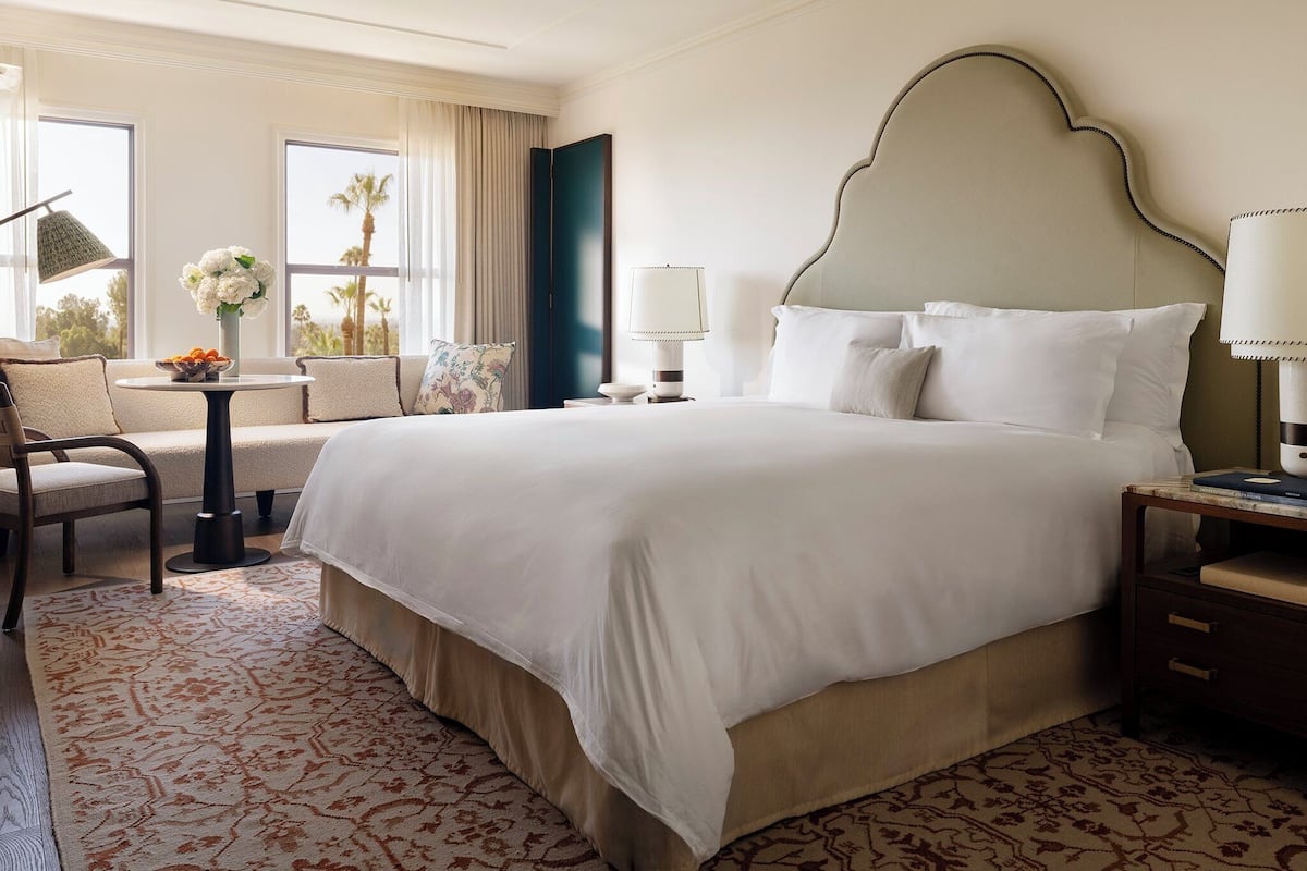 1 bedroom, premium bedding, down comforters, in-room safe