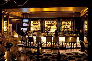 Bar (on property) at Langham Huntington, Pasadena, Los Angeles