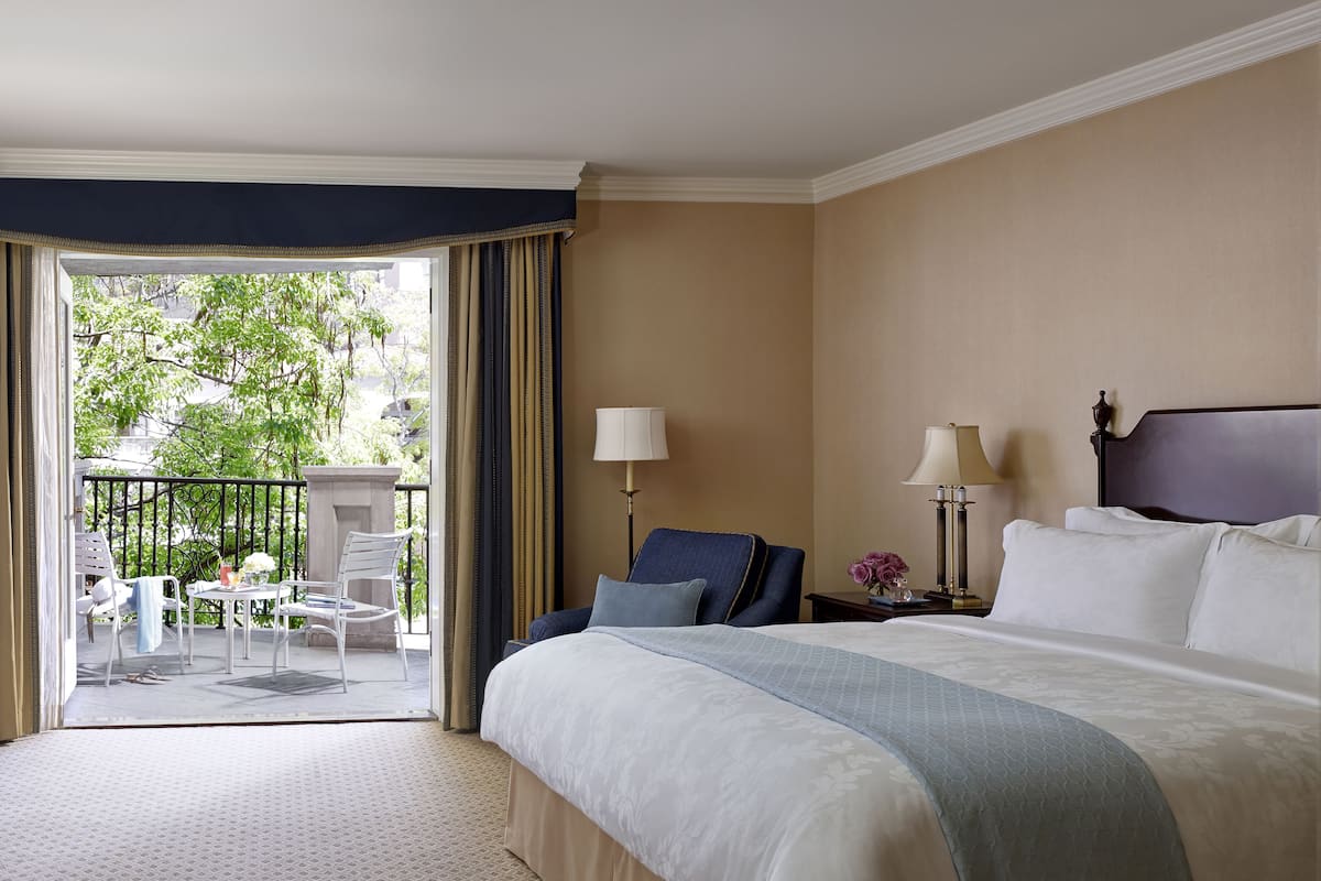 1 bedroom, premium bedding, down duvets, in-room safe