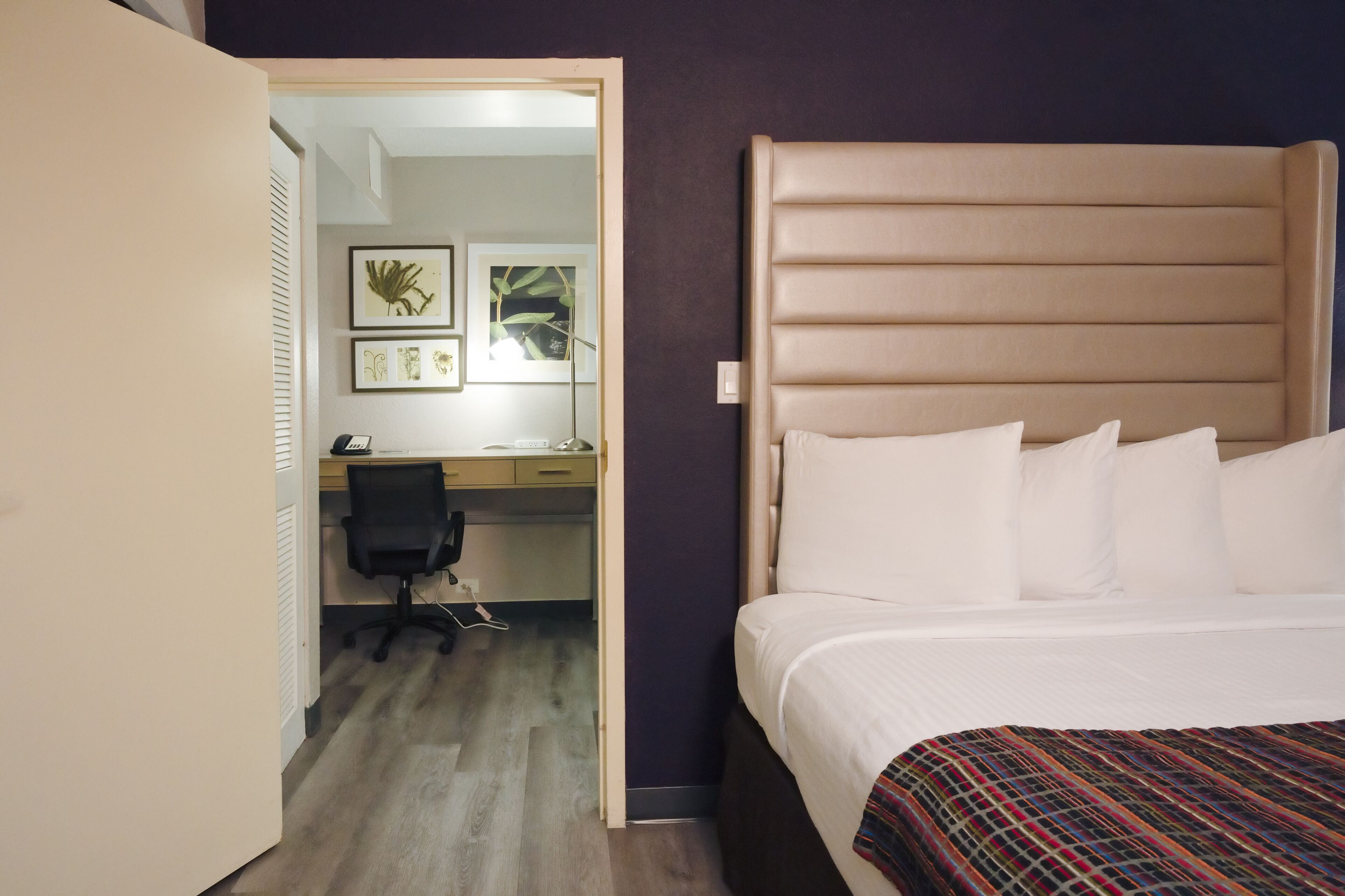 Photo - The Palms Inn & Suites Miami, Kendall, FL