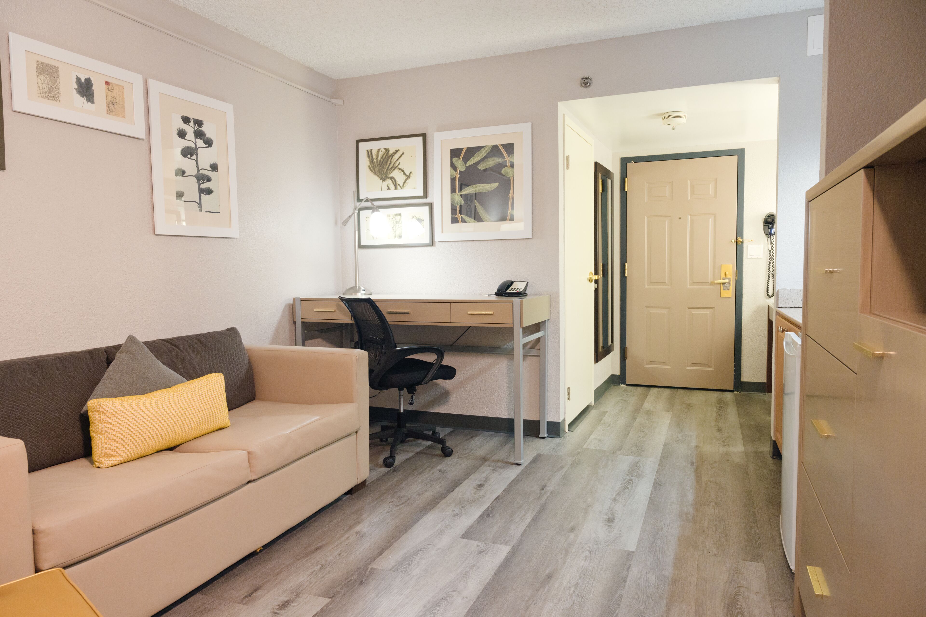 Photo - The Palms Inn & Suites Miami, Kendall, FL