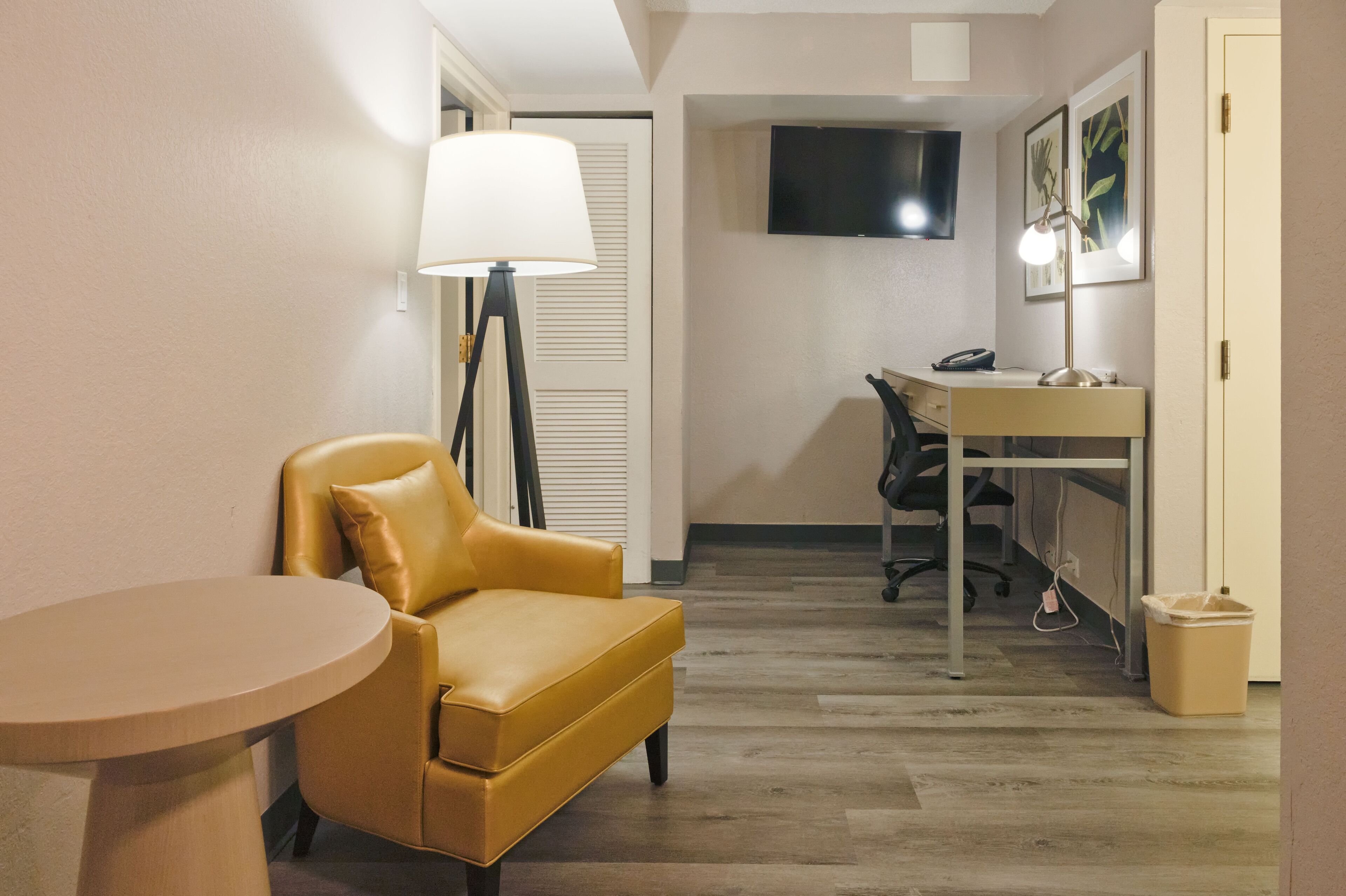 Photo - The Palms Inn & Suites Miami, Kendall, FL