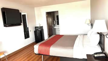 Rideaux occultants, Wi-Fi gratuit, draps fournis, réveils