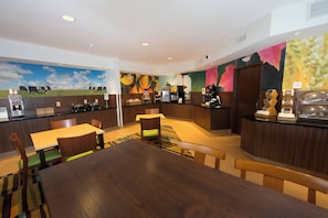Free daily continental breakfast
