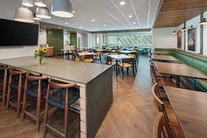 Petit déjeuner buffet compris tous les jours